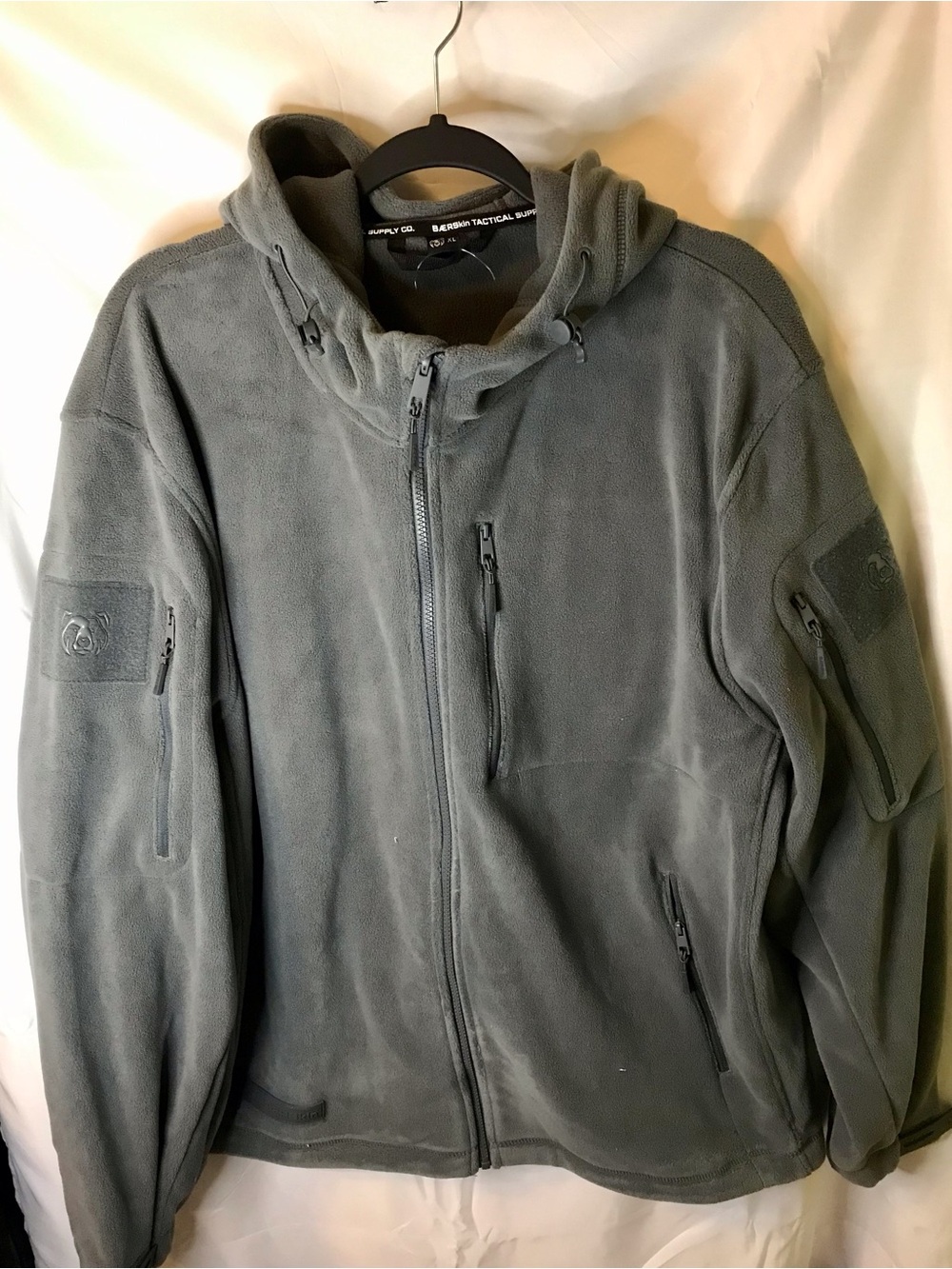 Baerskin Tactical 4Grey Hoodie Men’s XL NWT